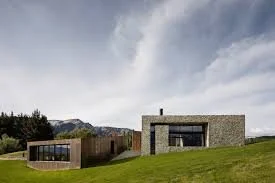 Buying Property in New Zealand as an Investor Visa Holder