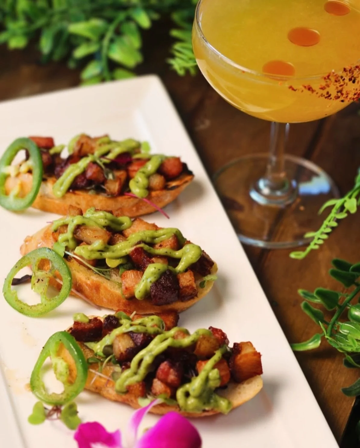 Tapas Tuesday calls for something you keep reaching back for 🐝 Order 2 tapas &amp; get your 3rd one on the house! It&rsquo;s the perfect opportunity to try something new like our chicharron de at&uacute;n tapa shown above! 

Fried ahi tuna, salsa ri