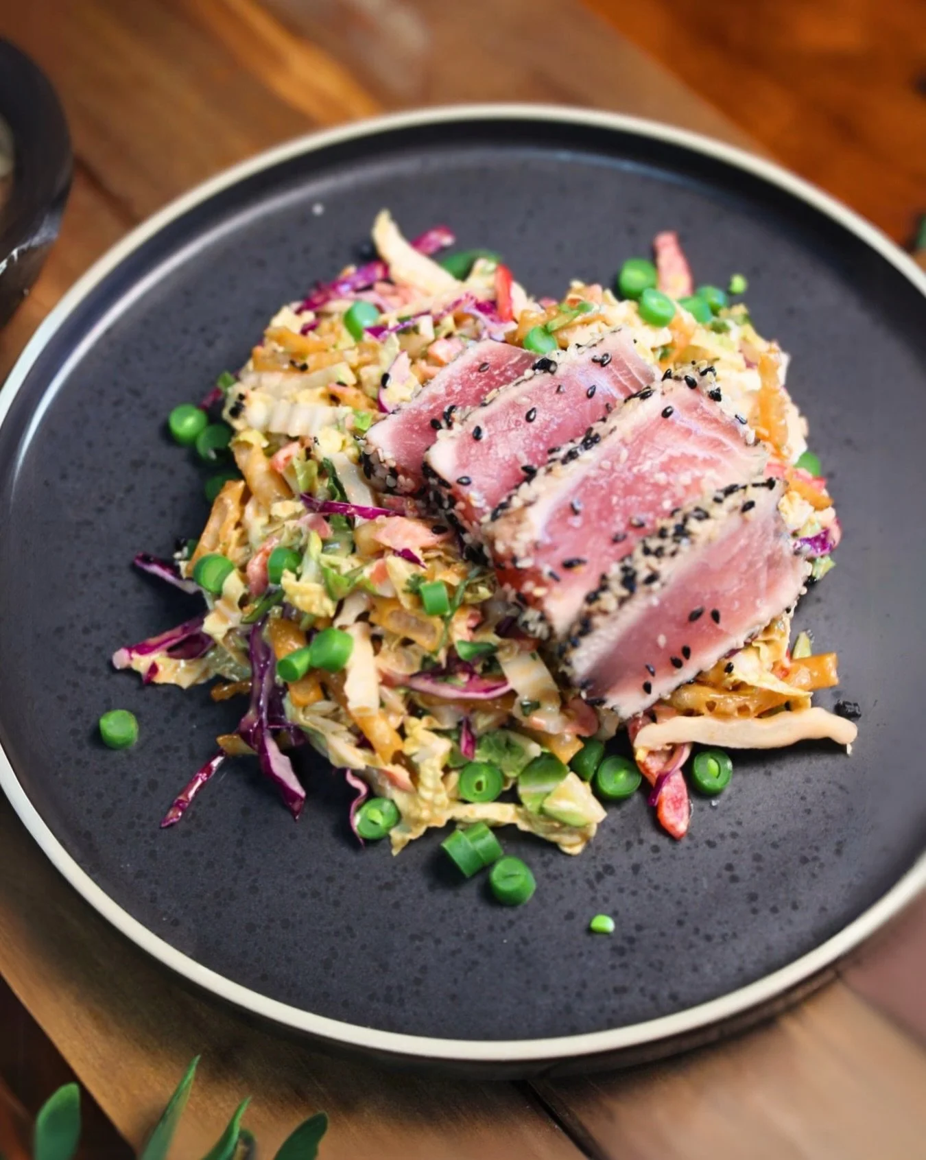 We always hoped The Beehive would feel like the kind of place where food brings people closer together 💛 Sharing tapas across the table as the stories get louder and the drinks keep coming 🥂 This ahi tuna salad feels right at home in that&hellip;

