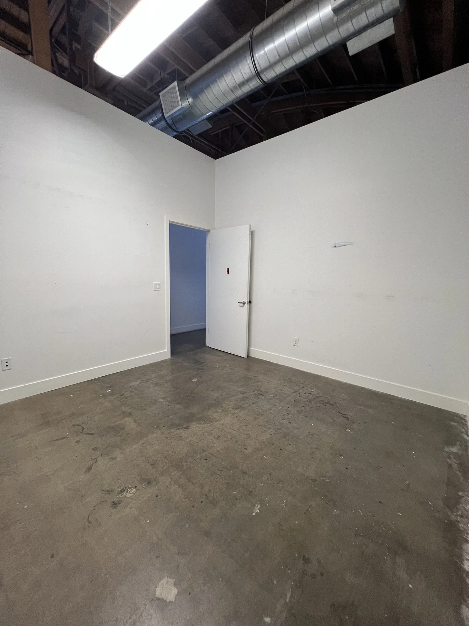 Bundy Studios H: West LA