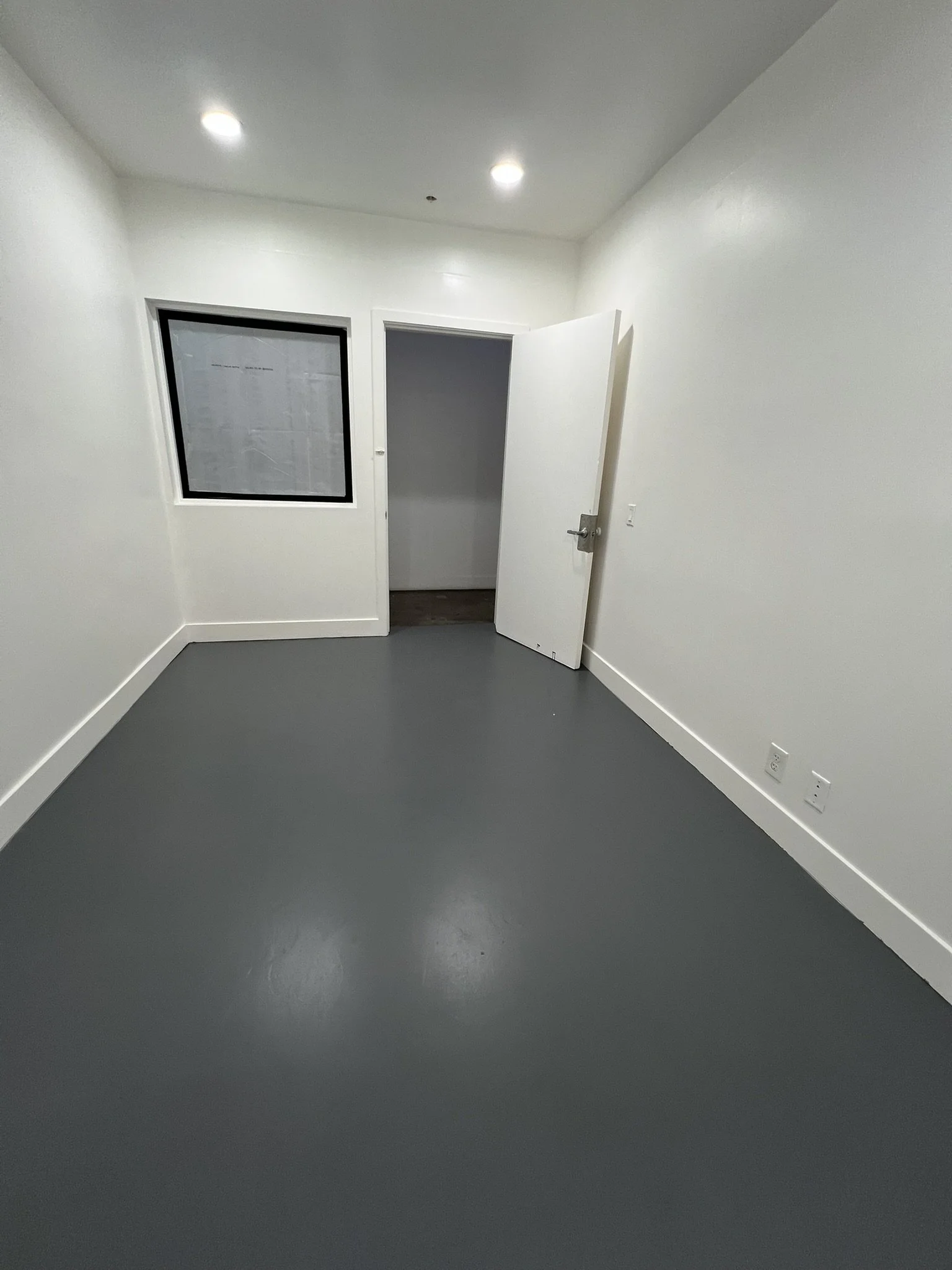 Bundy Studios B: West LA