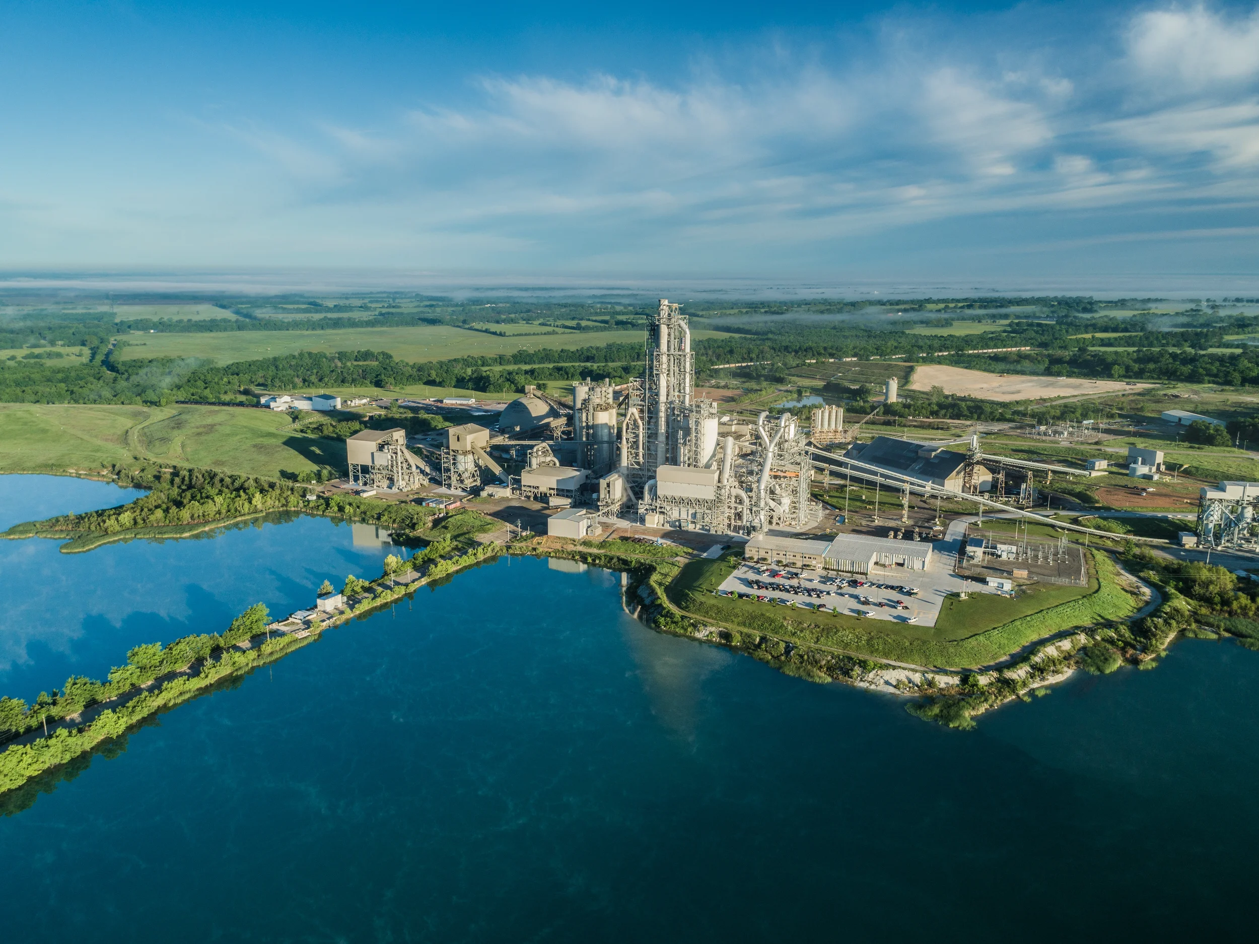 Image of cement plant