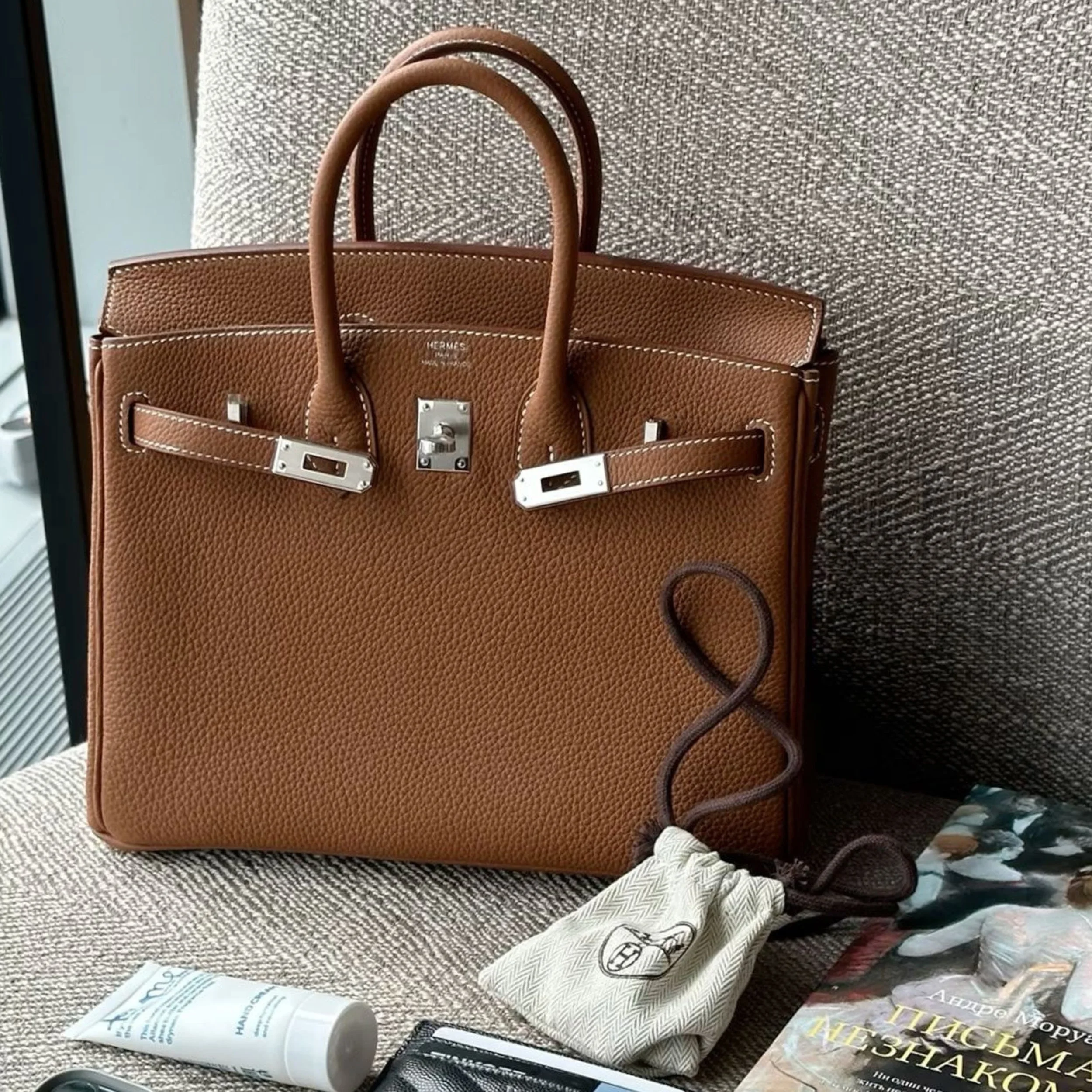 the-most-versatile-bag-colors-to-own-birkin-gold-palladium.jpg