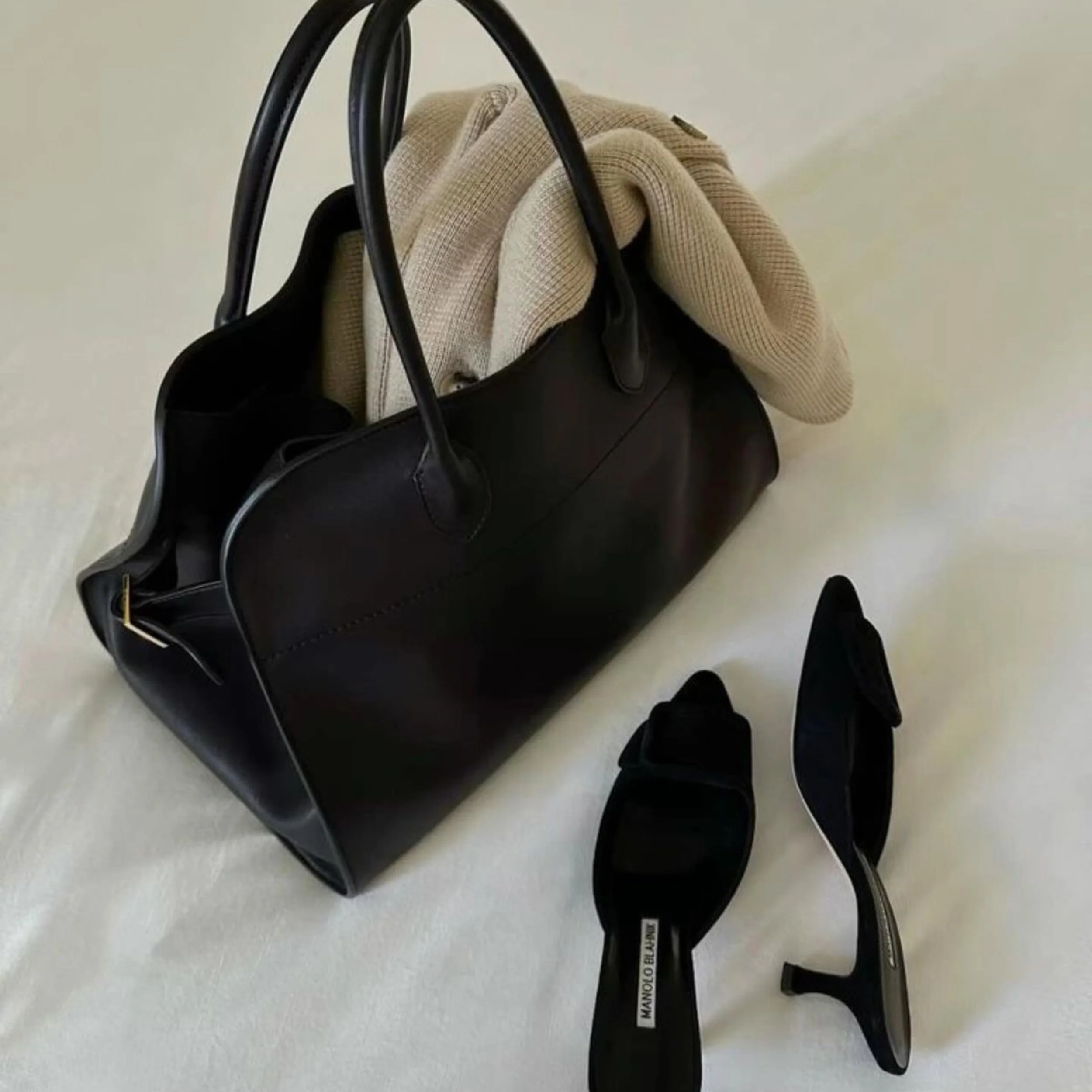 the-most-versatile-bag-colors-to-own-the-row-marlo.jpg