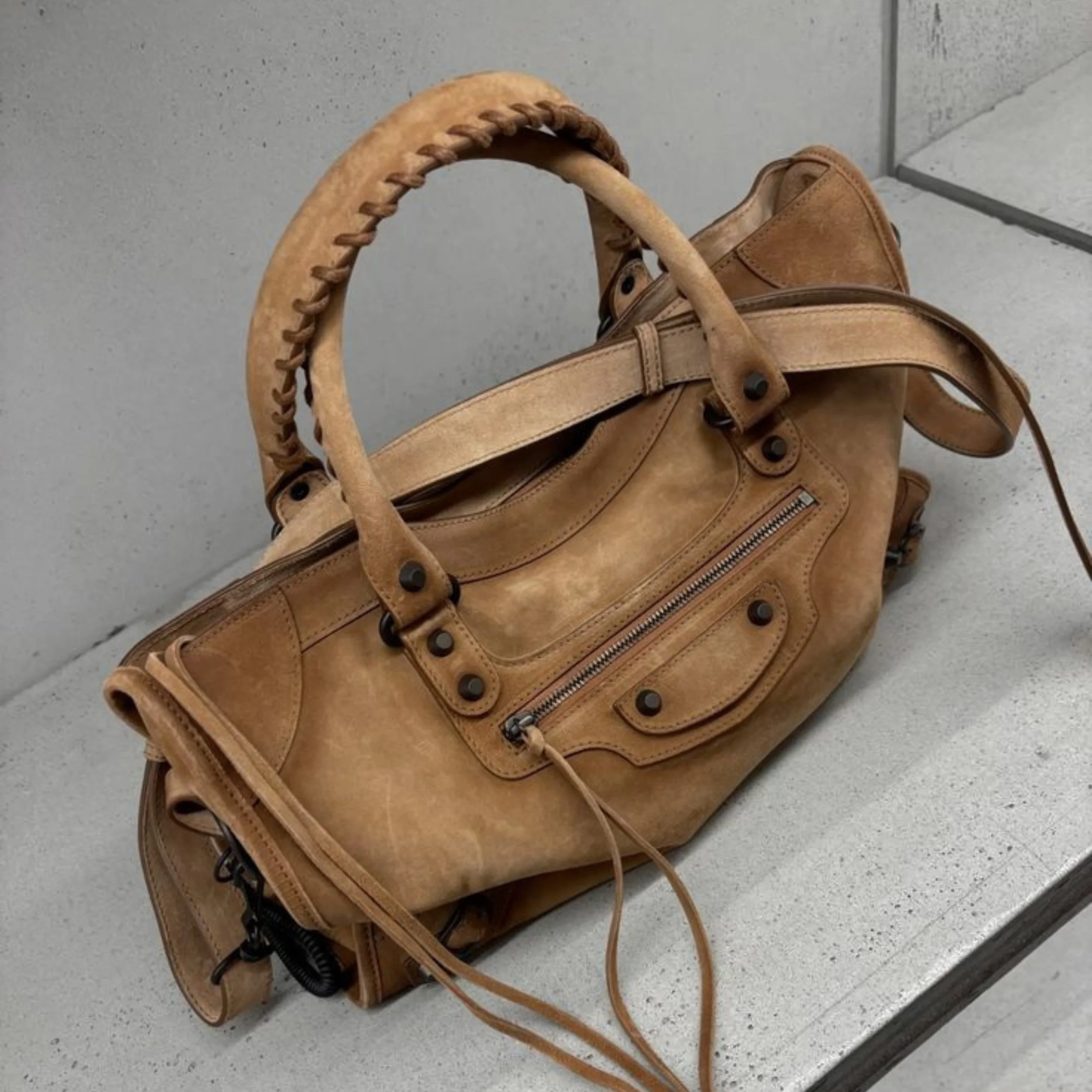 Why Suede Bags Are Everywhere Again in 2026