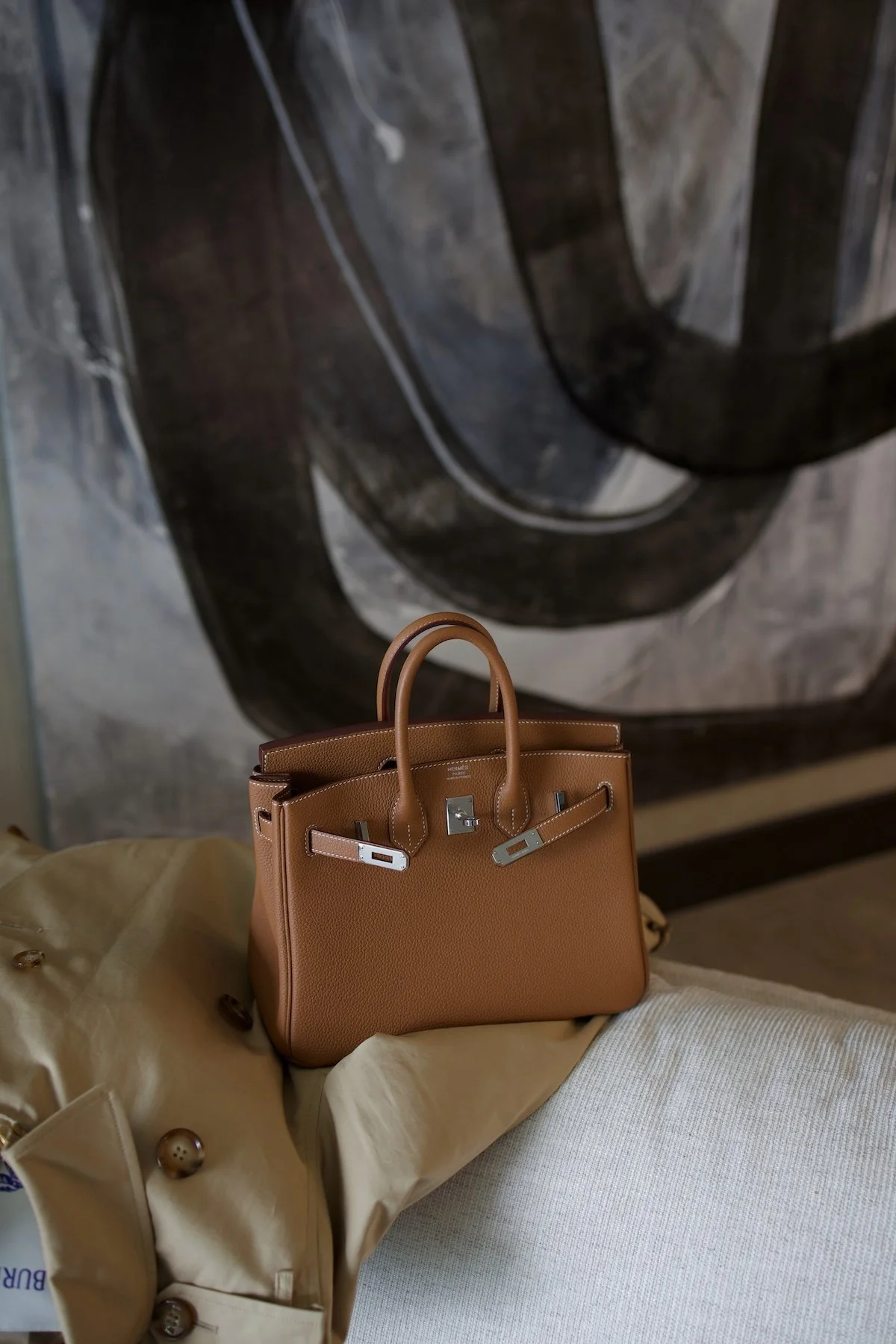 hermes-birkin-25-gold-togo-palladium-close-up.jpg