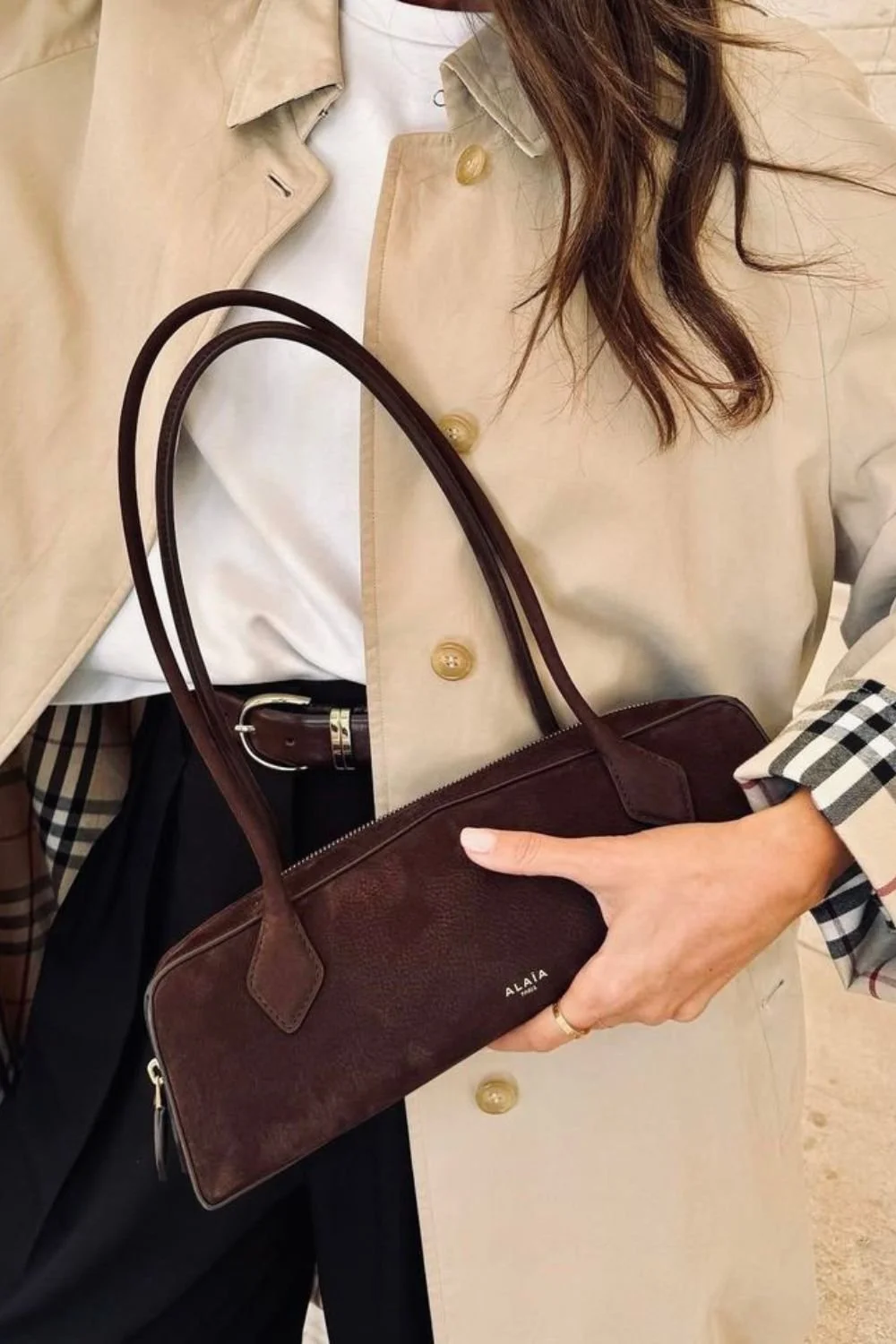 alaia-le-teckel-dark-brown-leather-outfit.jpg