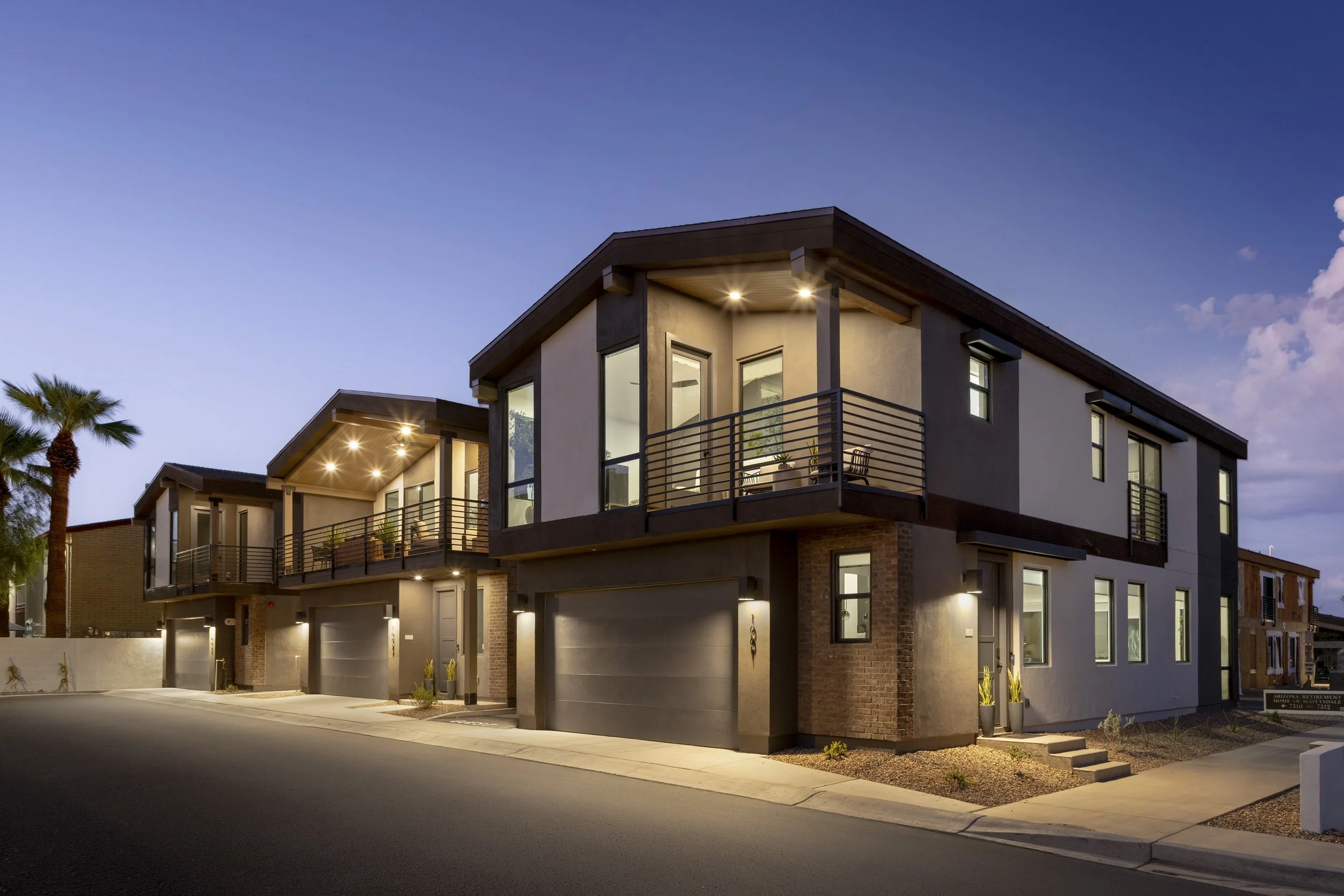 Mid-century modern Luxury Homes