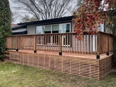 Pressure+treated+attached+deck%2C+Lacombe.jpg