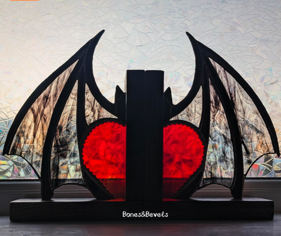 Gothic Bat Heart bookend pattern for stained glass art