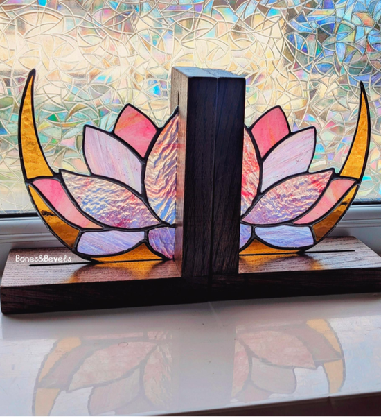 Lotus crescent moon bookend stained glass pattern