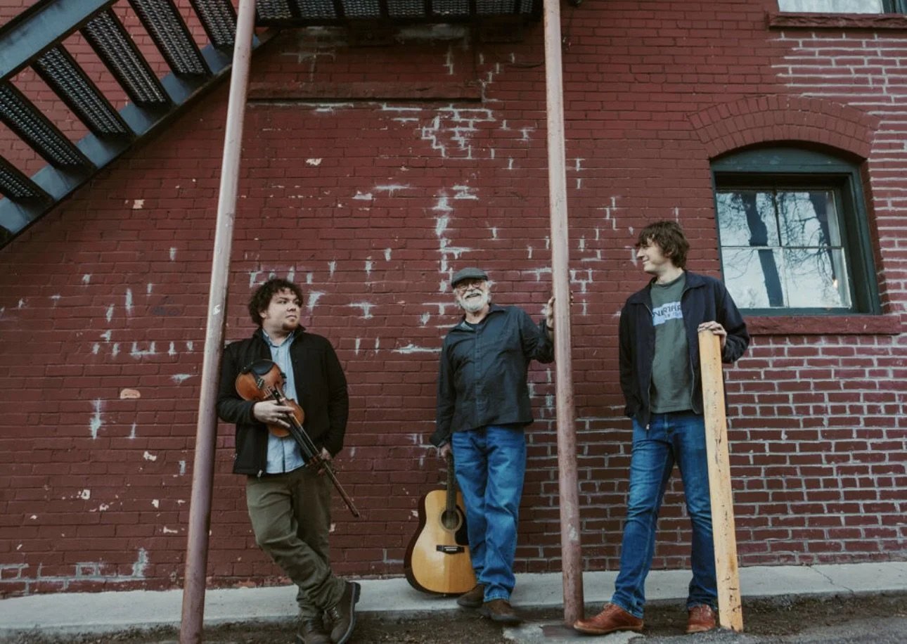 Frog &amp; Fiddle - Live Music