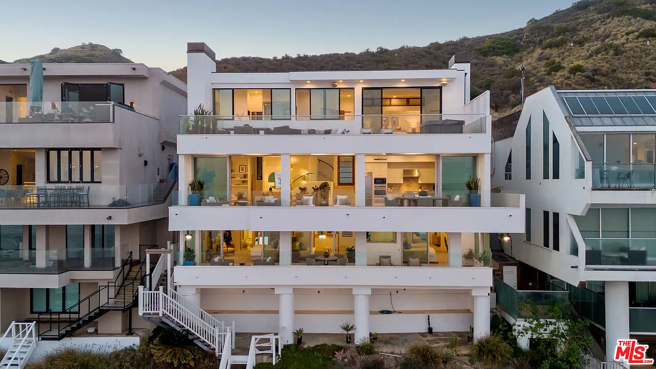 Private bridge loan on a Malibu beachfront acquisition