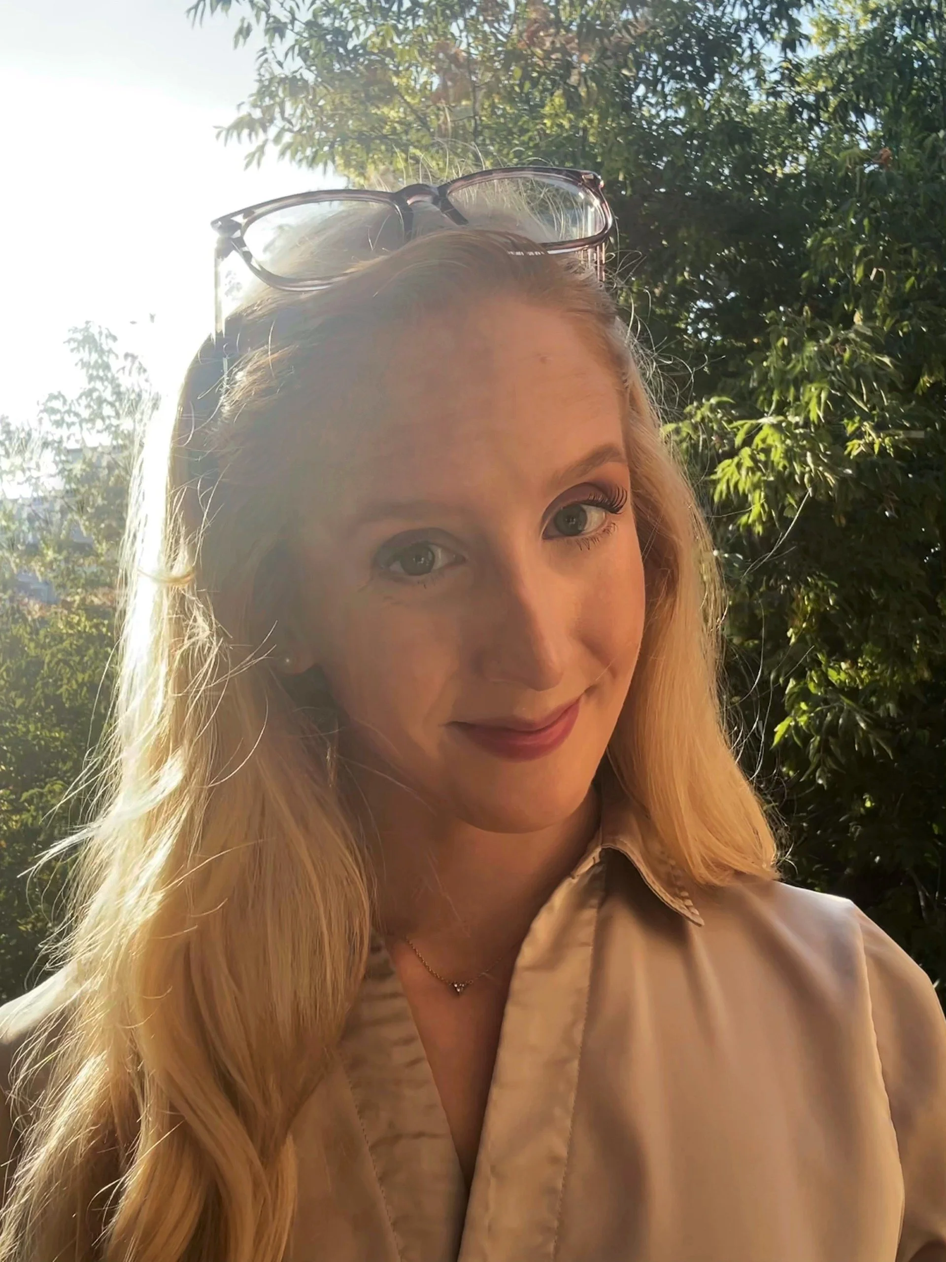 Dr. Melanie Brouillard, psychologist in Montreal offering online therapy across Quebec