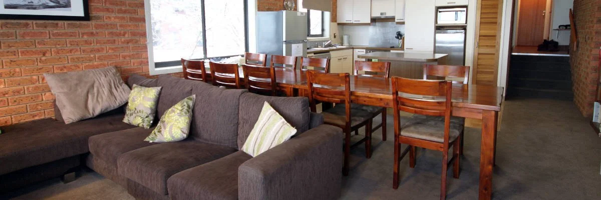 Limlimbu-7-loungeroom.jpg