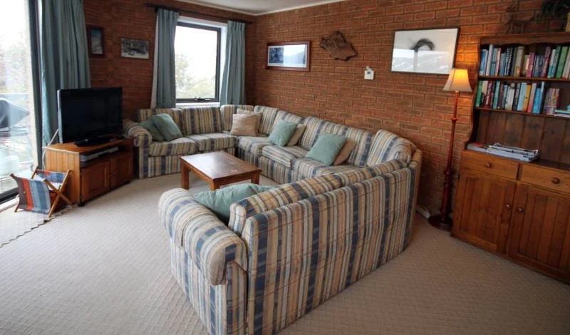Limlimbu-6-lounge_800.jpg