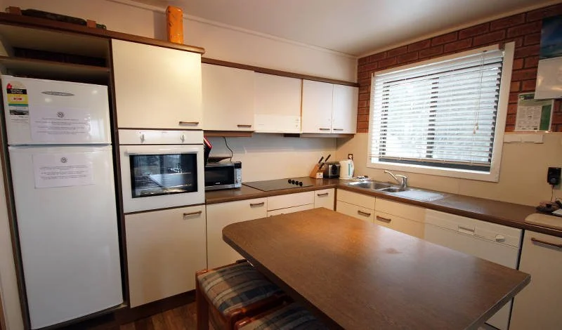 Limlimbu-6-kitchen_800.jpg