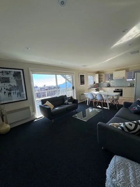 LC7.4-rotated.jpg