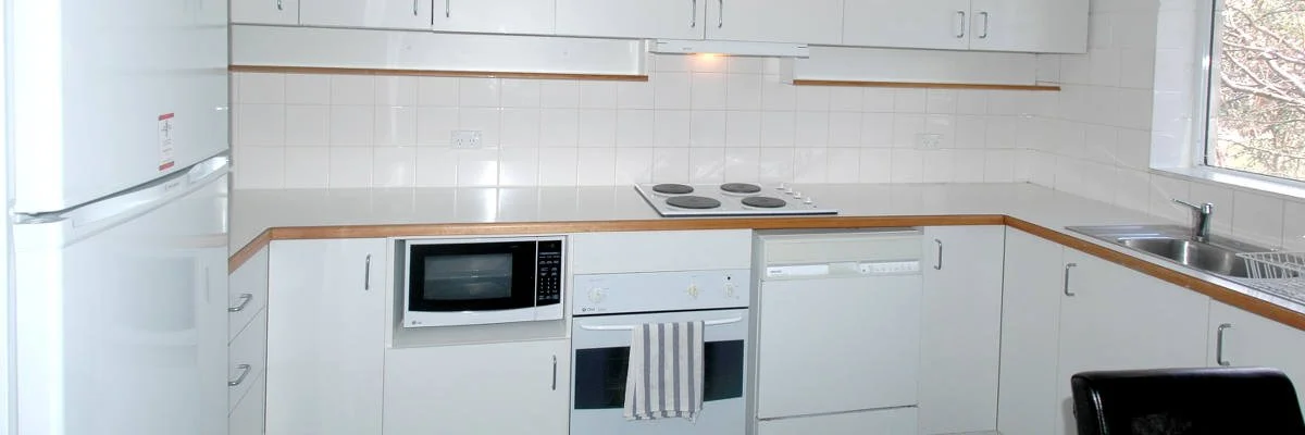 LesChalet-4-kitchen.jpg