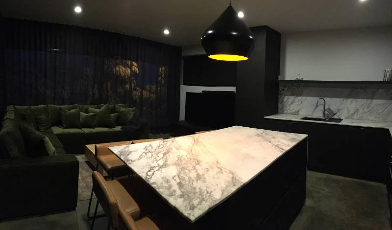 Konayuki_800-LOUNGE4.jpg