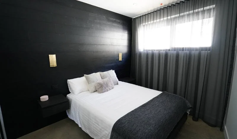 Konayuki_800-MASTER_BED.jpg
