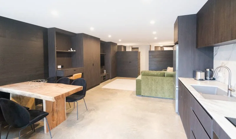 Konayuki_4-800_kitchen_dining_1.jpg