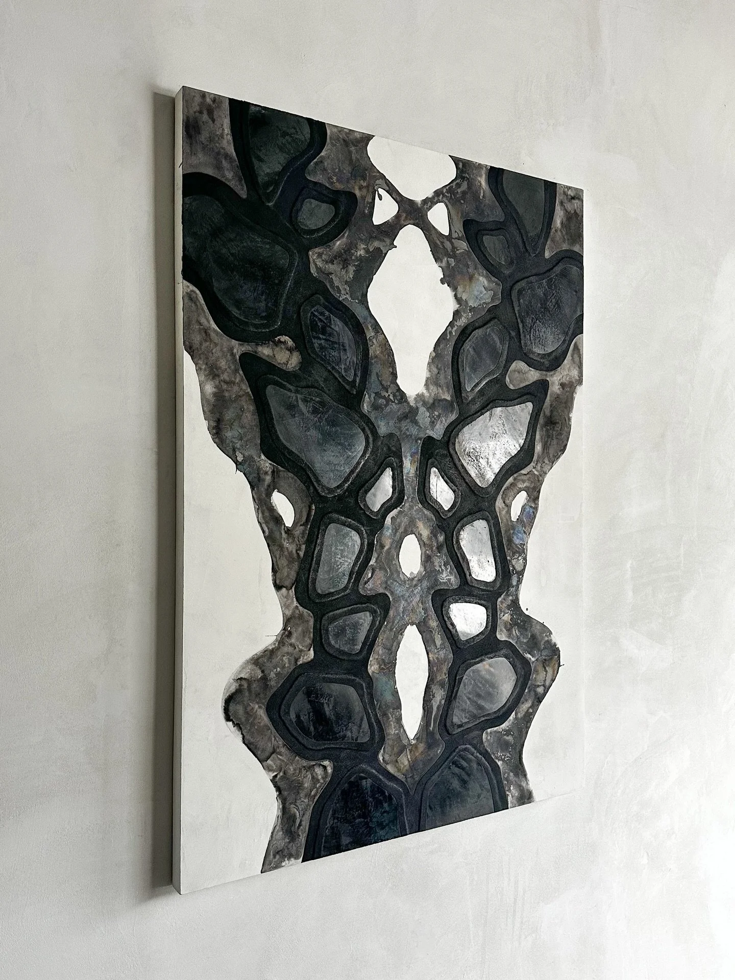 Emanare

Archaic fine plasters on solid birch cradle
48&rdquo; x 60 x 2&rdquo; / 122 x 152 x 5 cm

Available, DM or email with interest 

Mineral plaster treated as site rather than a surface. Organic forms are bezel set and permanently embedded, mer