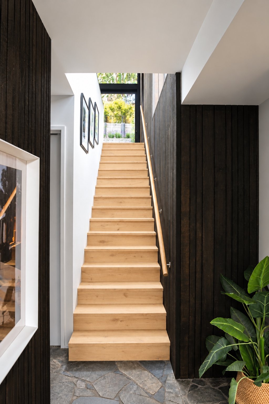 Entry stairs.jpg