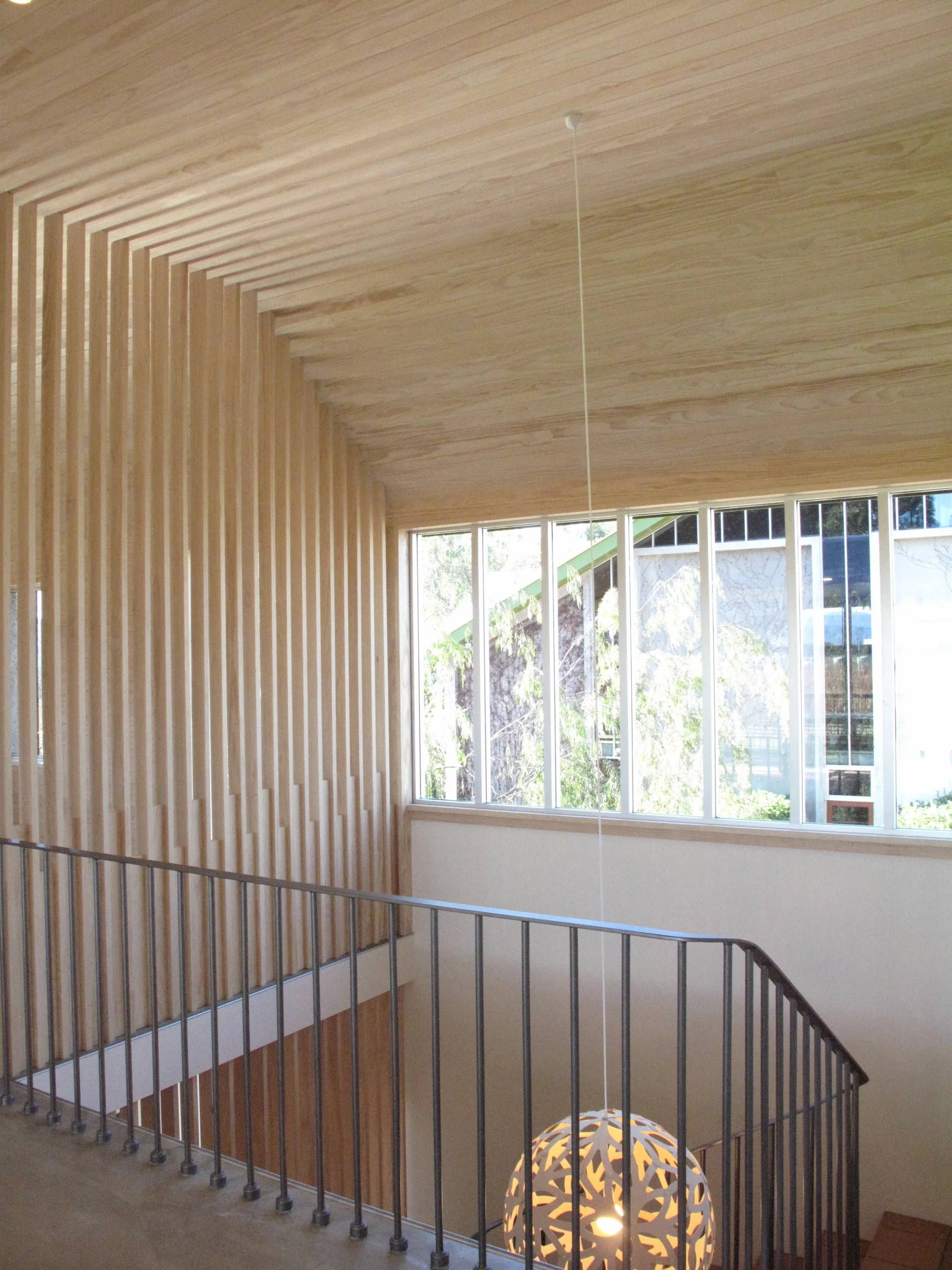 01CBV stair:screen:light.JPG
