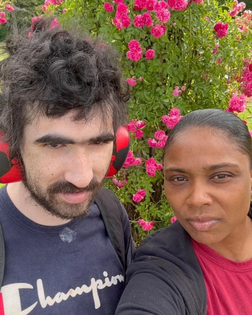 Favarh participants from our Day Program ALEP spent a beautiful day admiring the rose garden at Elizabeth Park. The roses are at their peak! 

#rosegarden #nature #its whatever #wearefavarh