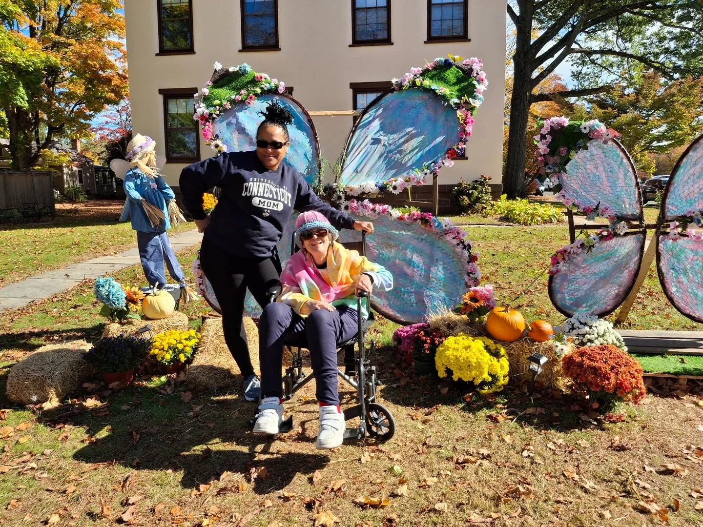 Favarh Day participants from CLEP  visited Wethersfield&rsquo;s Scarecrows on Main event. Check out all the scary fun pictures they sent us!

#scarecrows #halloween #itswhatwedo #wearefavarh