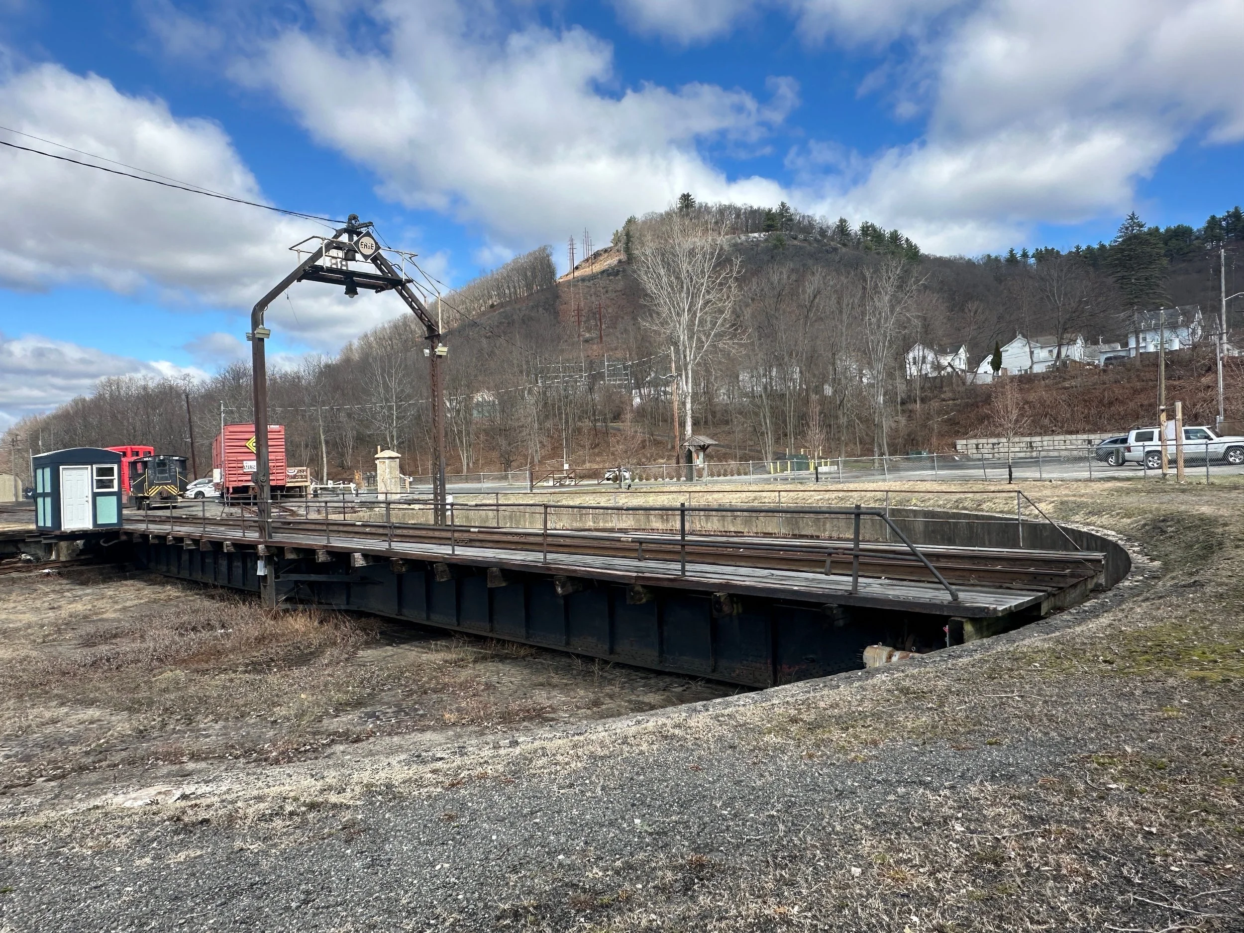 Erie Turntable