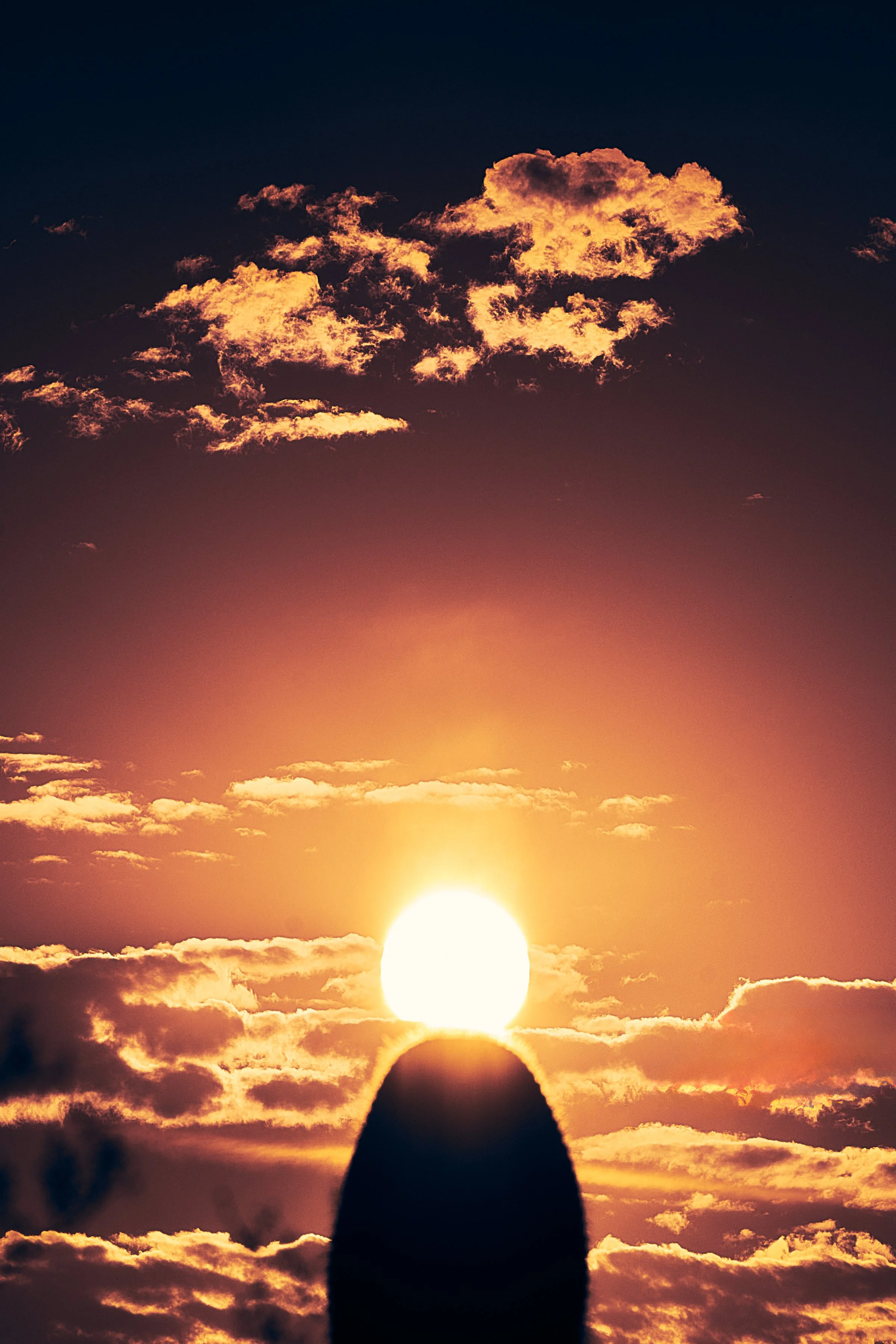 Jose Carlos     @josecarlosphotography_
Rising Sun