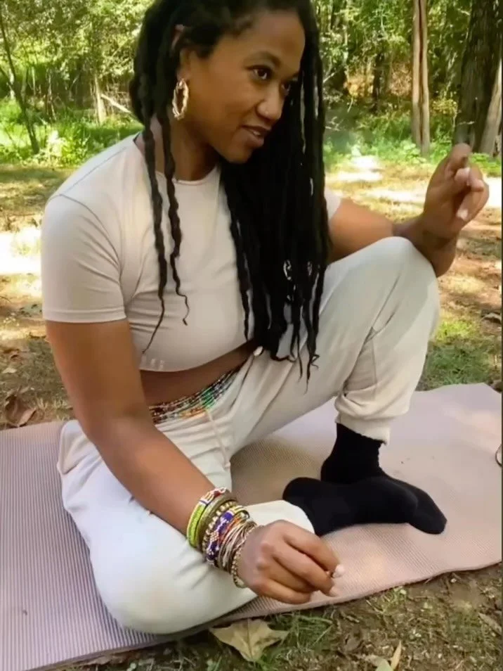 Slow morning, deep breaths, and the magic of movement in the beautiful countryside&hellip;

There&rsquo;s nothing like beginning your week stretching under the open sky, surrounded by the sounds of nature and the essence of earth.🌿

🌾Yoga on the Fa