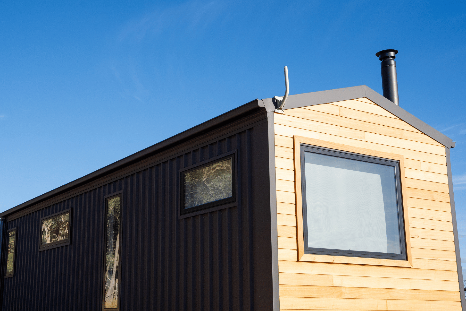 King ash designed tiny home