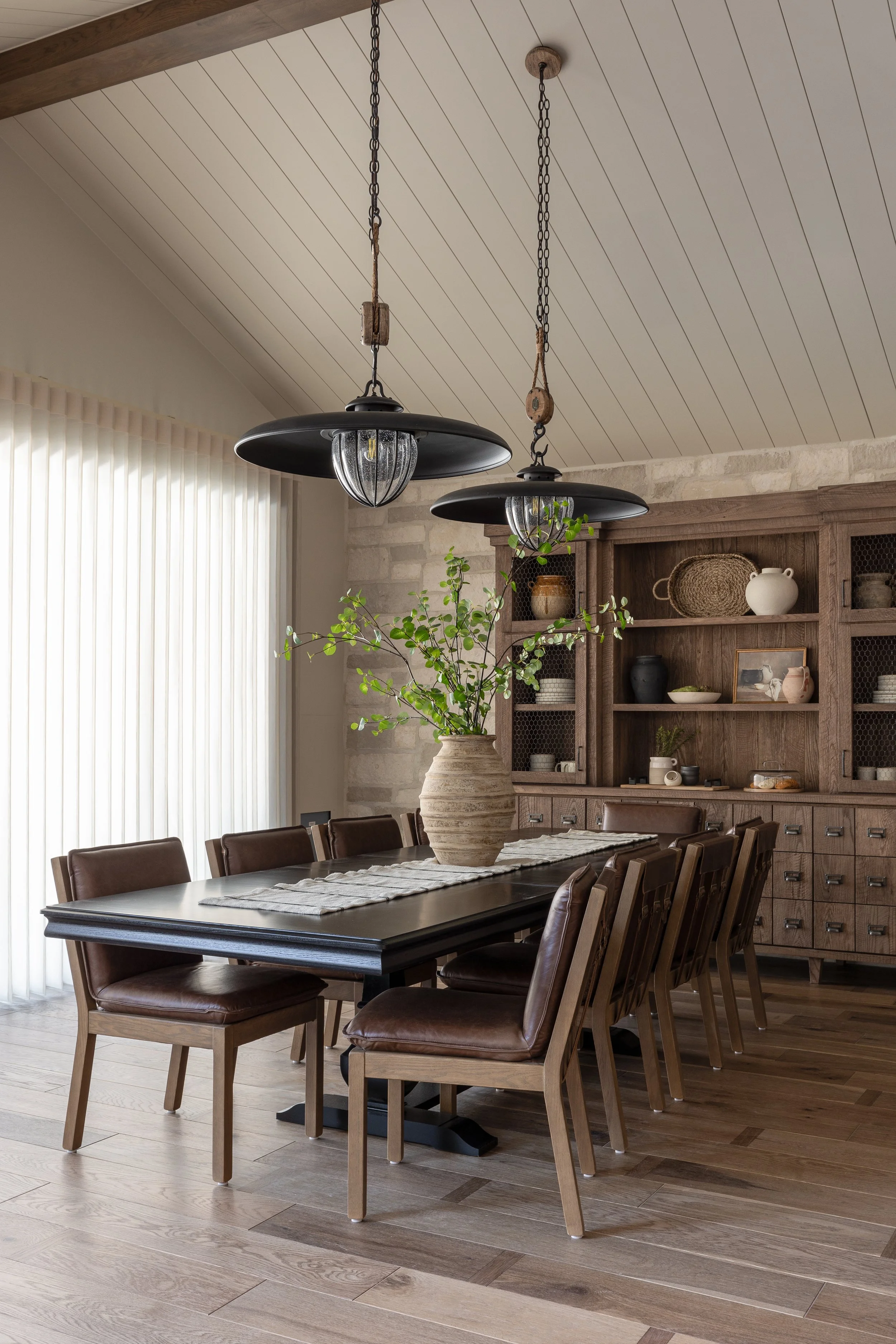 Finished custom home interior by VanDyke Construction in Alpine, Utah