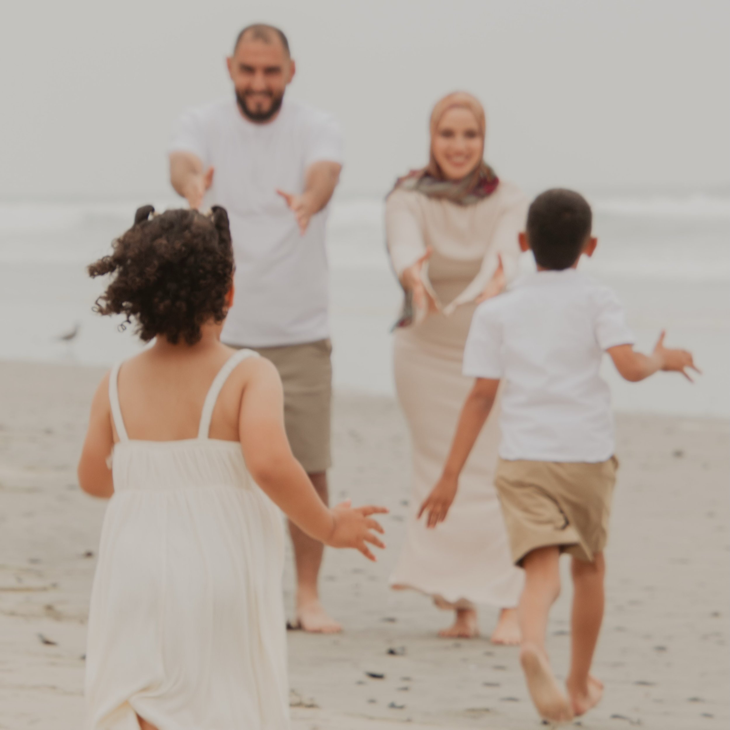 The hugs.
The laughter.
The sandy feet.
The memories they&rsquo;ll look back on years from now.

This is why I love photographing families 🤍.

📍 Oceanside, Ca
📸: Nikon D5600
#familyphotographer #horsleysphotography #californiaphotographer #oceansi