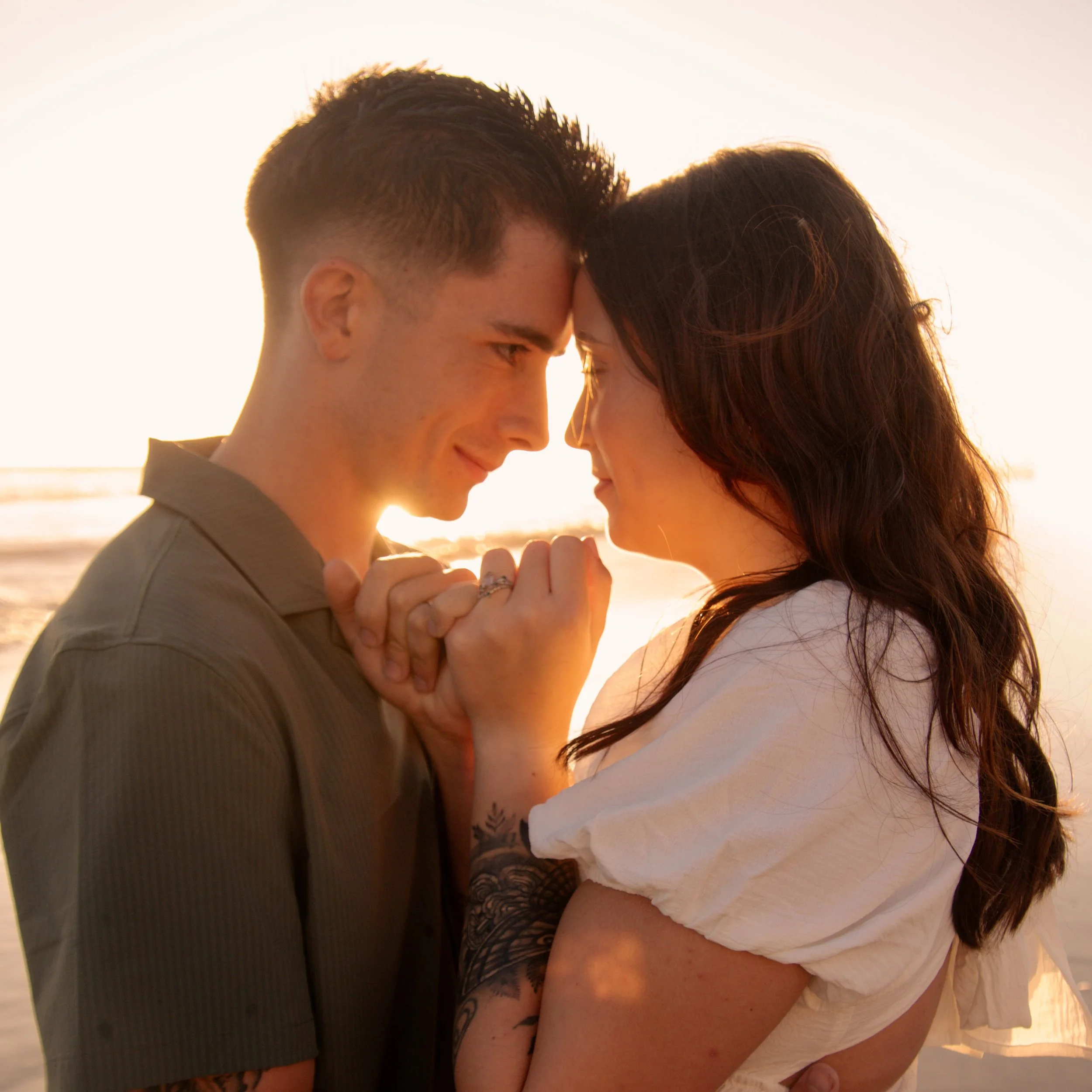 This is what I mean when I say I want you to forget the camera is there✨.

📸 Danielle &amp; Blake
📍 Oceanside, California

#couplesphotography #socal #goldenhourglow #horsleysphotography #oceansidephotographer