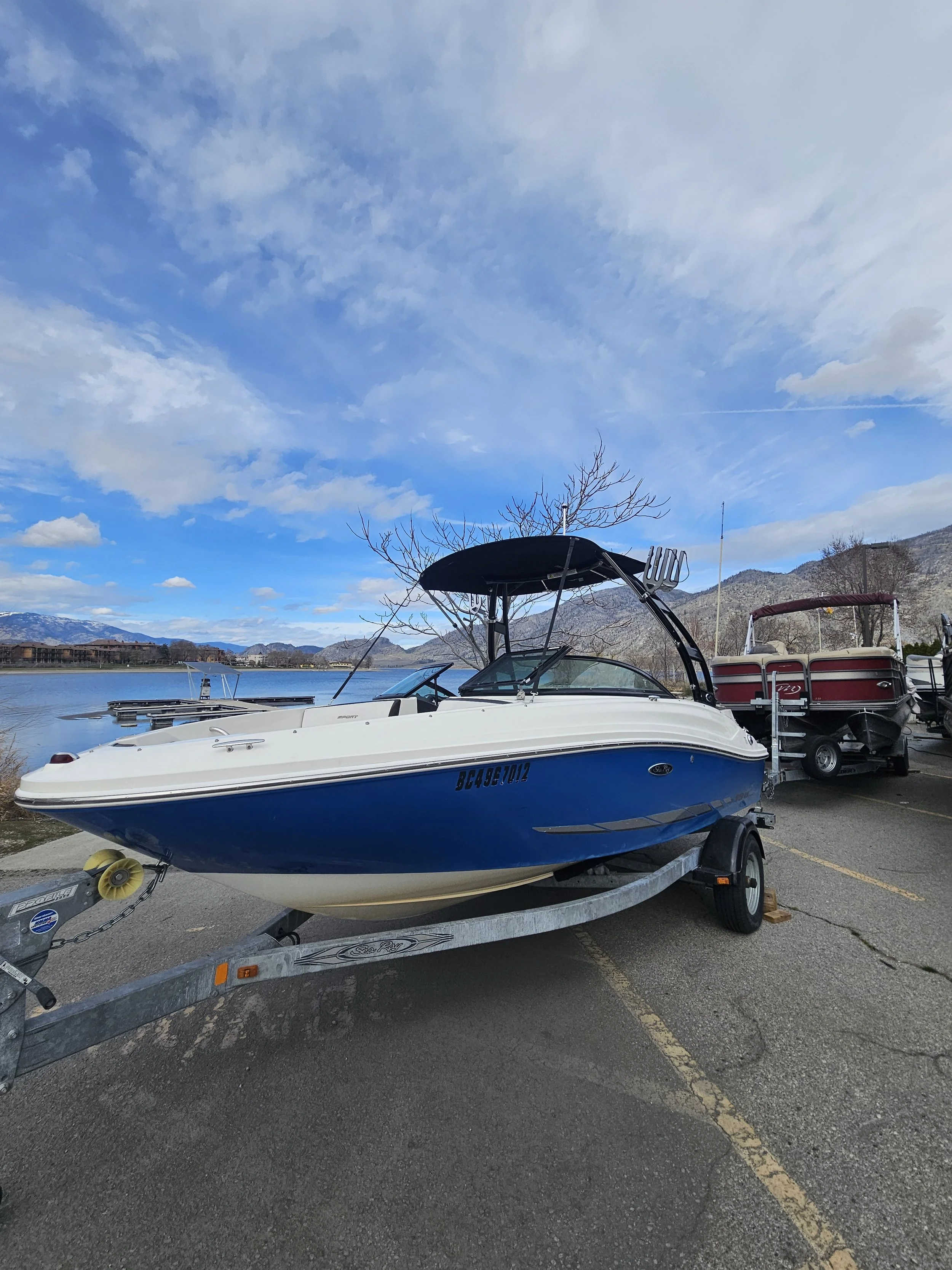 Sea Ray Osoyoos Boat Rental
