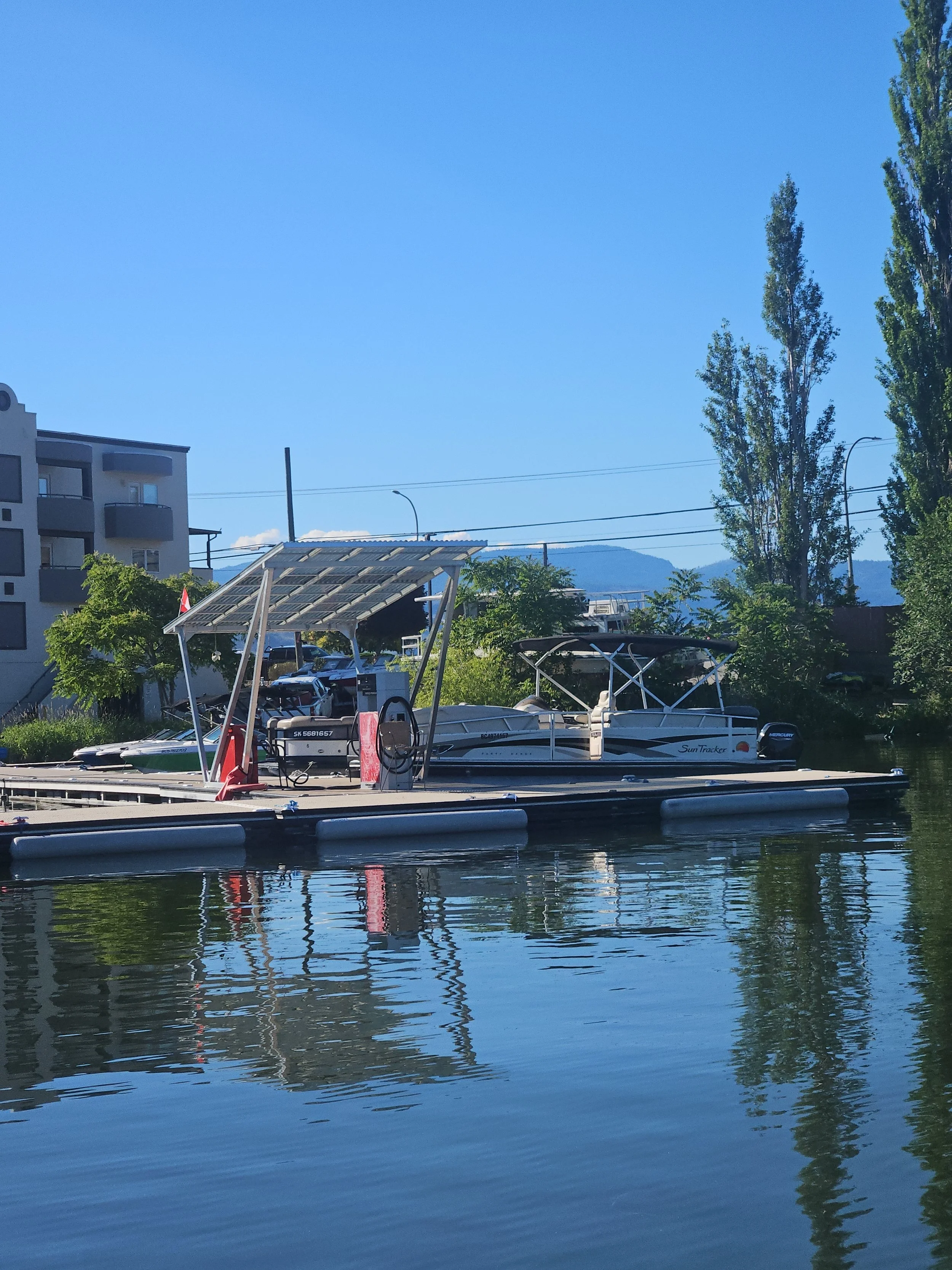 14-Passenger Pontoon Boat