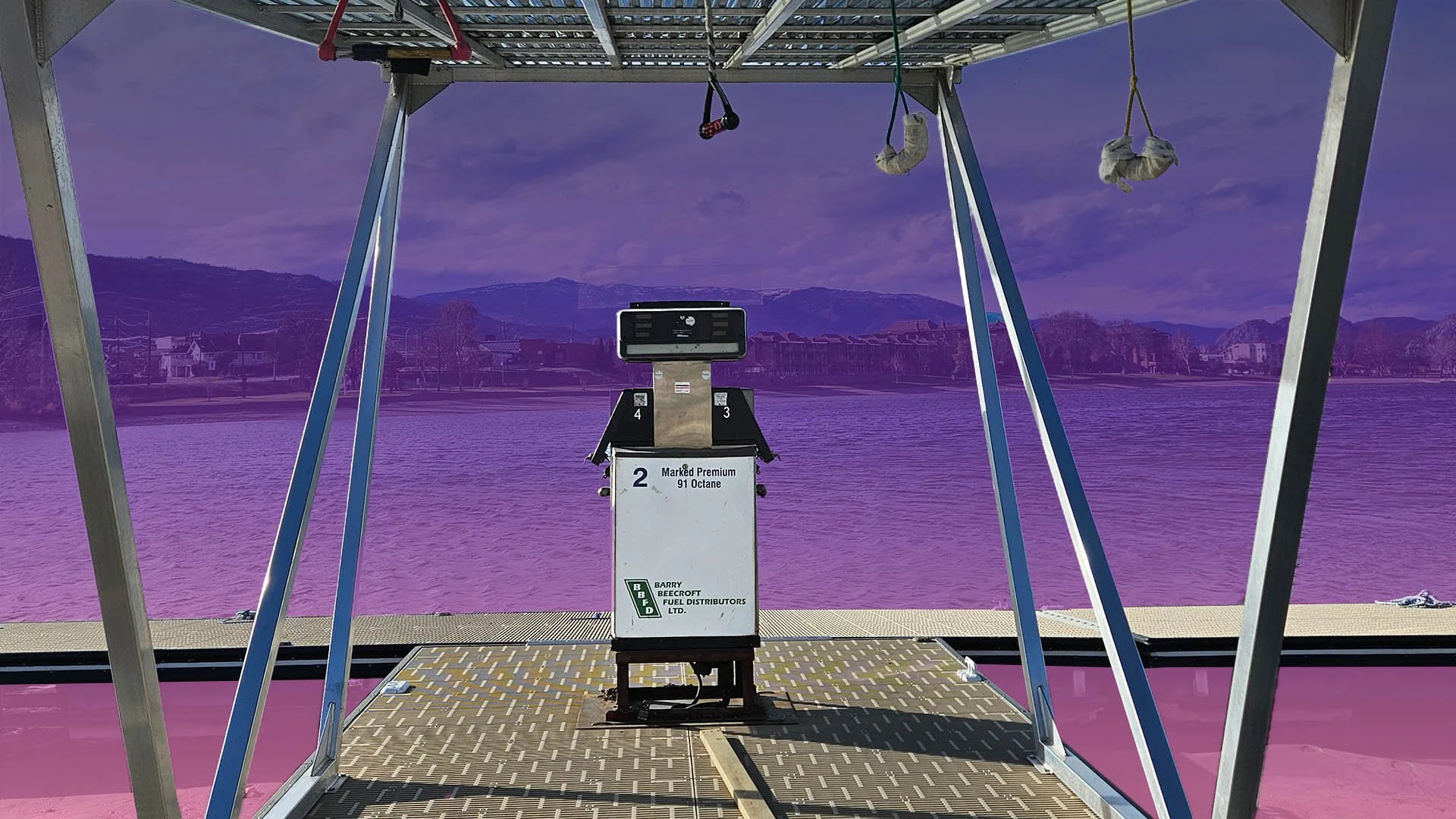 Osoyoos boat moorage and fuel