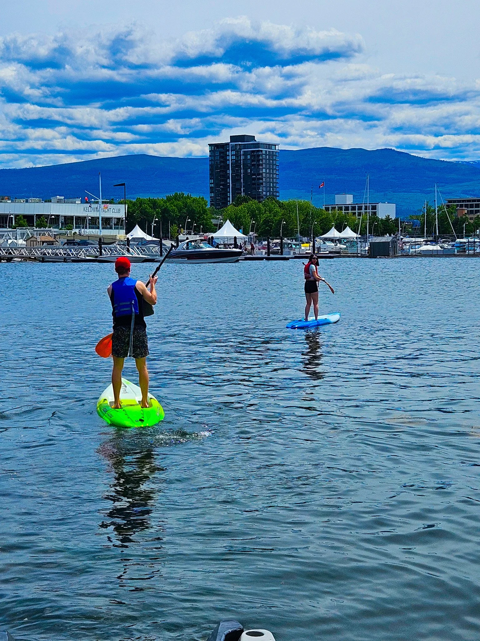 Paddleboarding on Okanagan Lake: A Chill Way to Explore Kelowna’s Waterfront