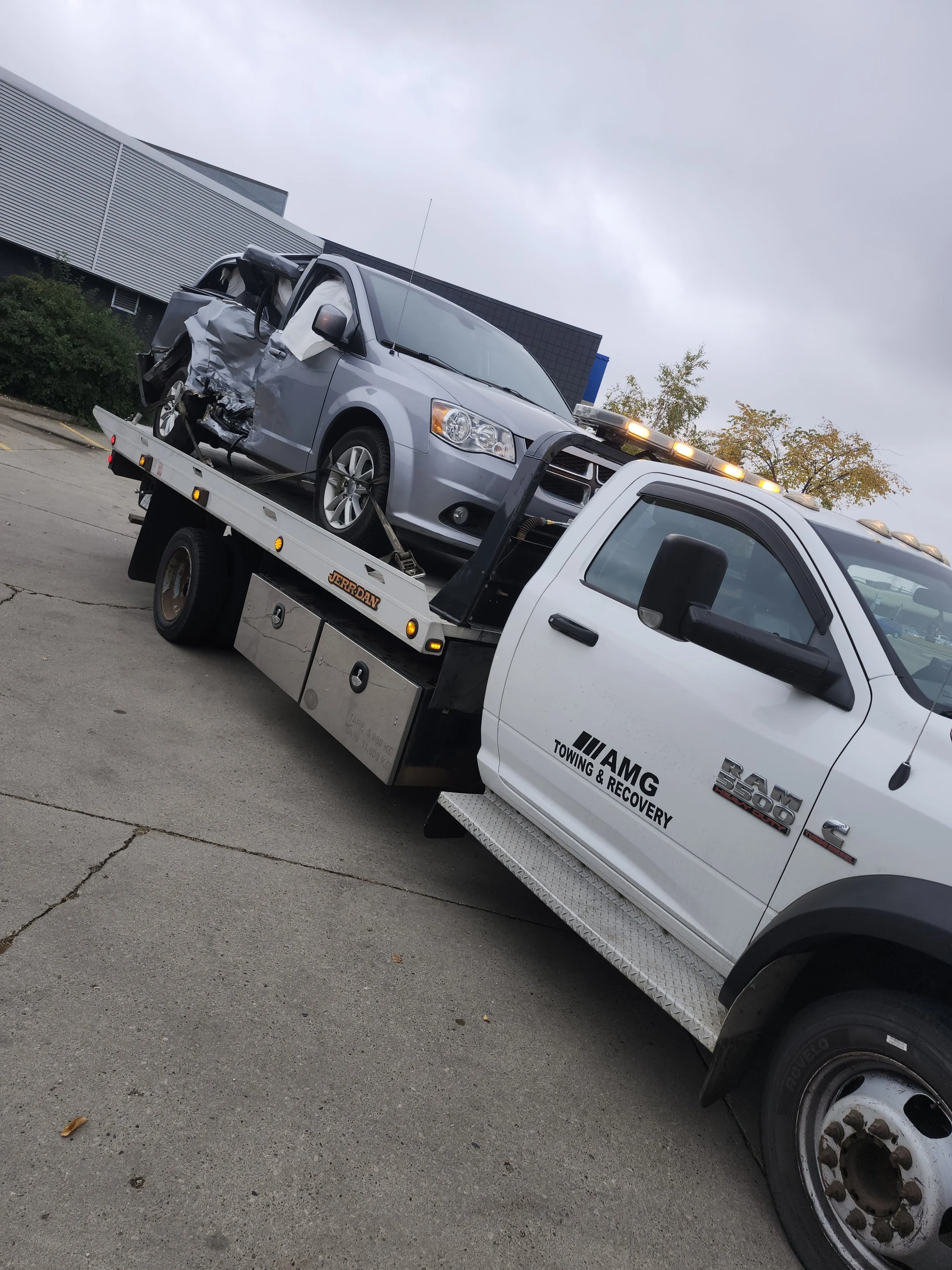 car accident need a tow