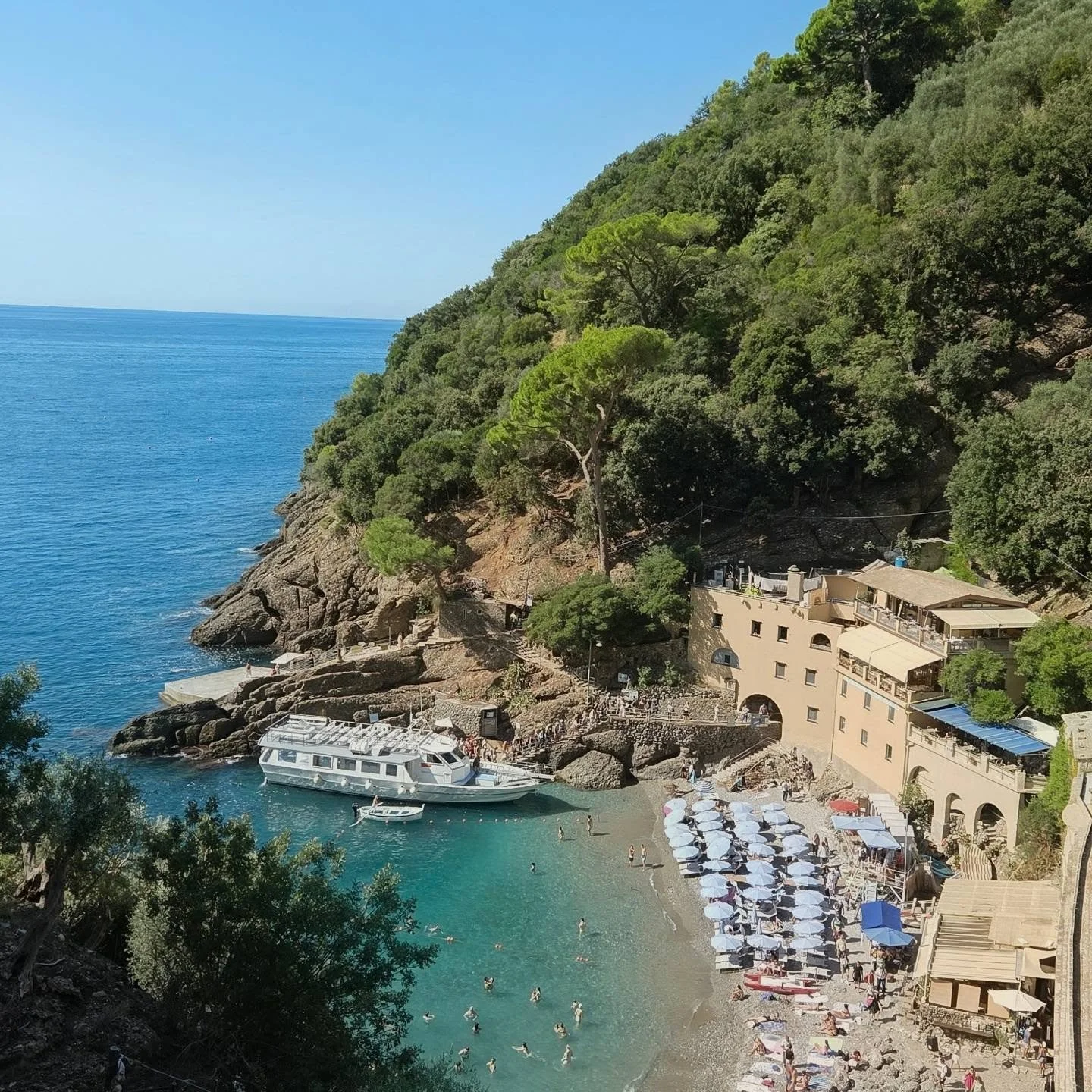 Turns out I'm quite fun when I'm not over-analysing kids travel logostics and no one's asking me for a snack 😎

Celebrating 40 in Italy with my FAV person - a deeply sensible response to ageing. If this is 40, I withdraw all my previous concerns.

A