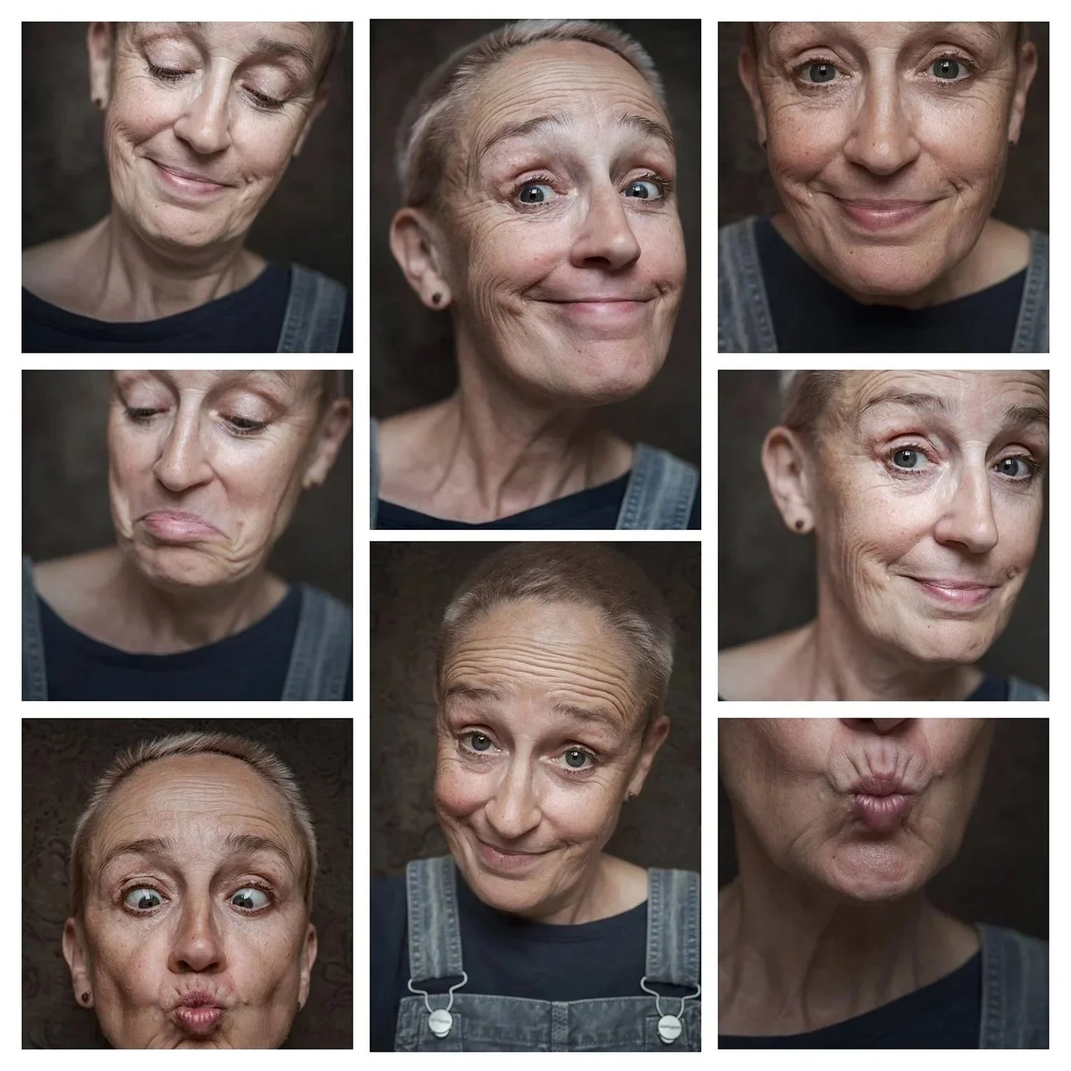 Collage von Porträts einer älteren Frau mit kurzen, hellen Haaren, die verschiedene Gesichtsausdrücke zeigt, vor einem dunklen Hintergrund