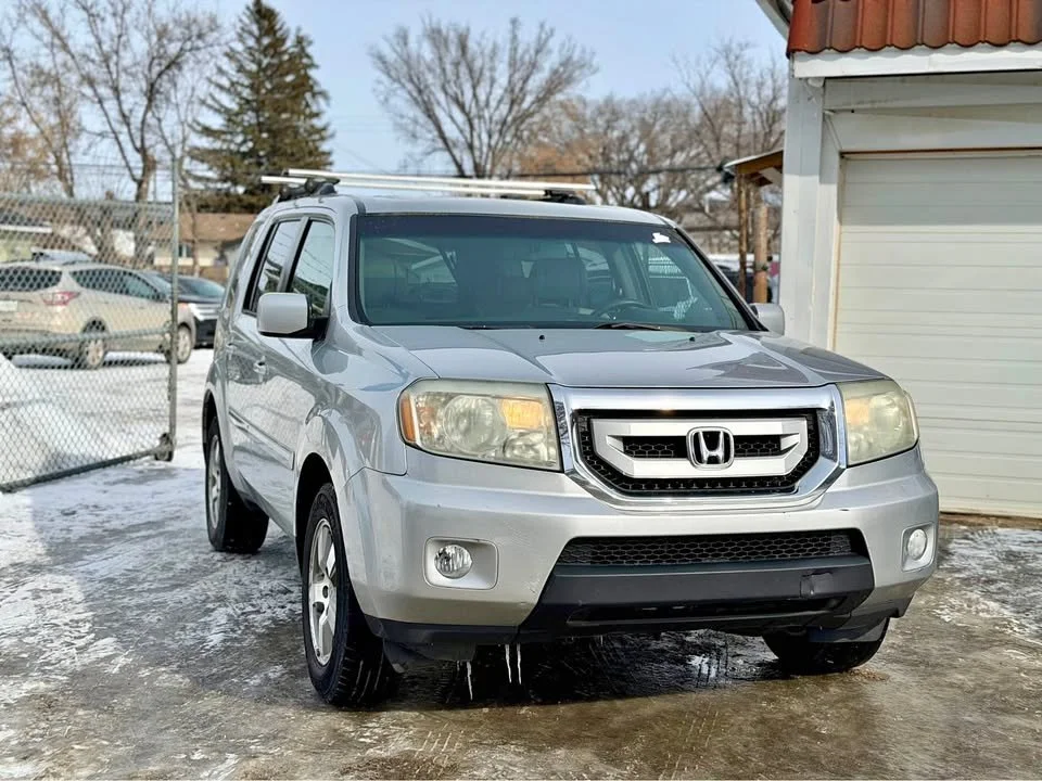 2011 Honda Pilot EX-L 4WD – Spacious 8-Passenger SUV