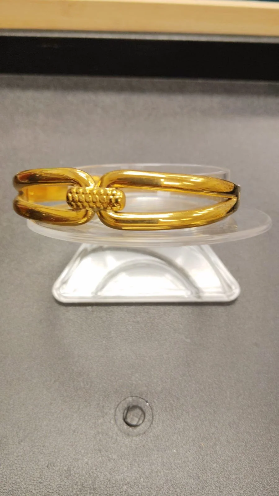 Gold-Toned Stylish Bracelet (Adult Size)