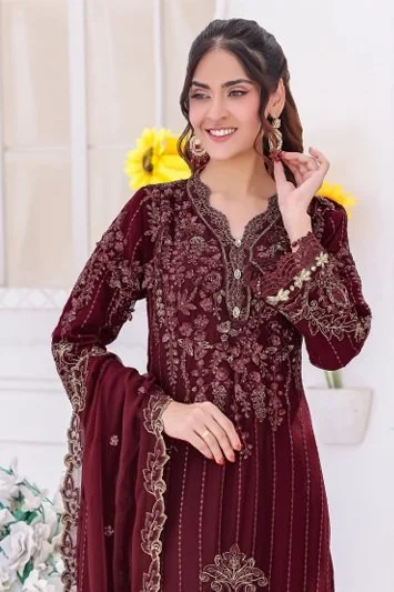 GHUNGROO BIN KHALID Red Berry Traditional Dress