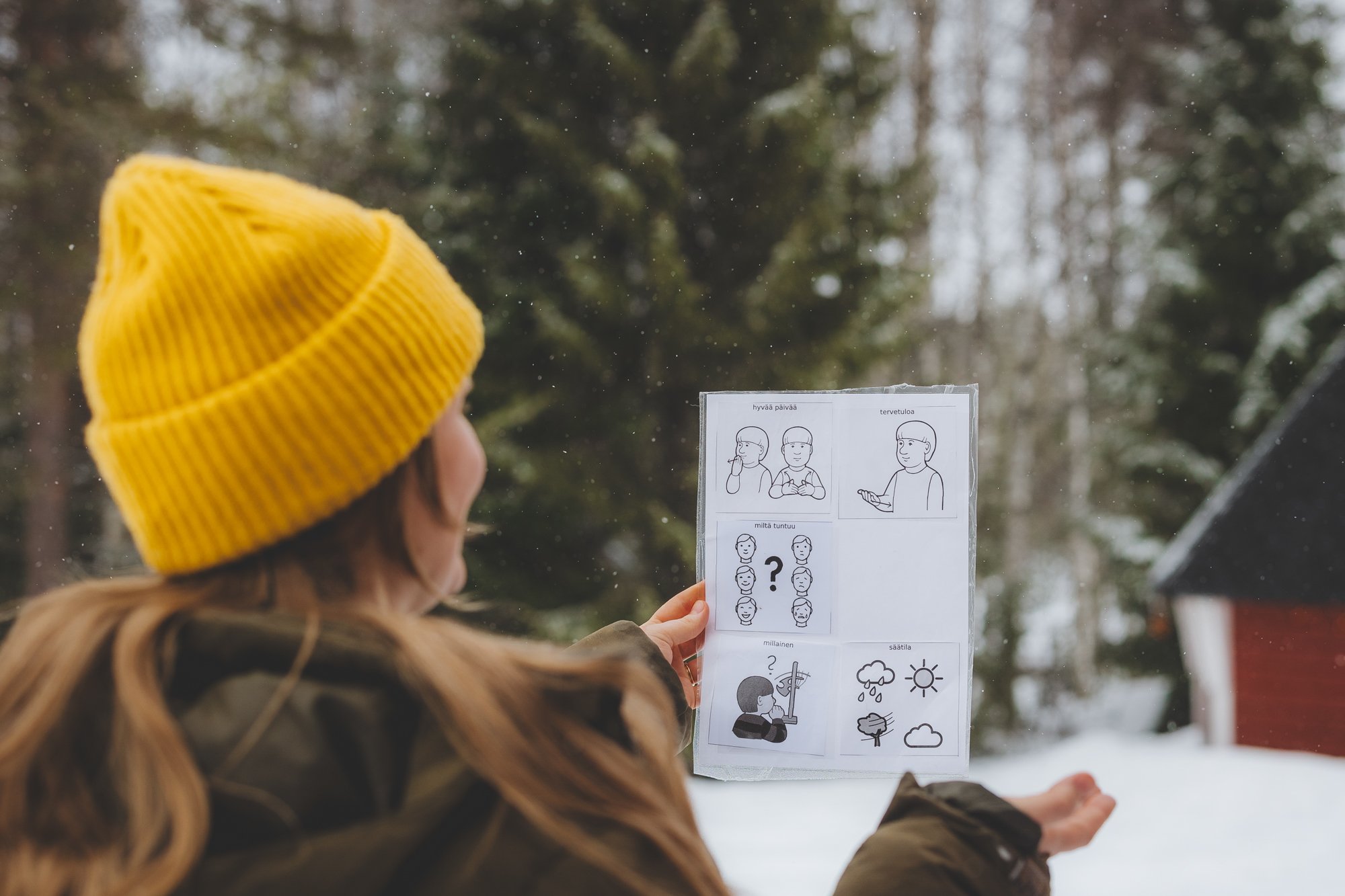 Kuvastruktuuri Kristiinan kädessä.