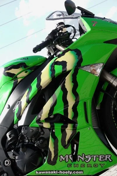 Kawasaki Ninja ZX-6R Höly Special Edition 2010 (17).jpeg